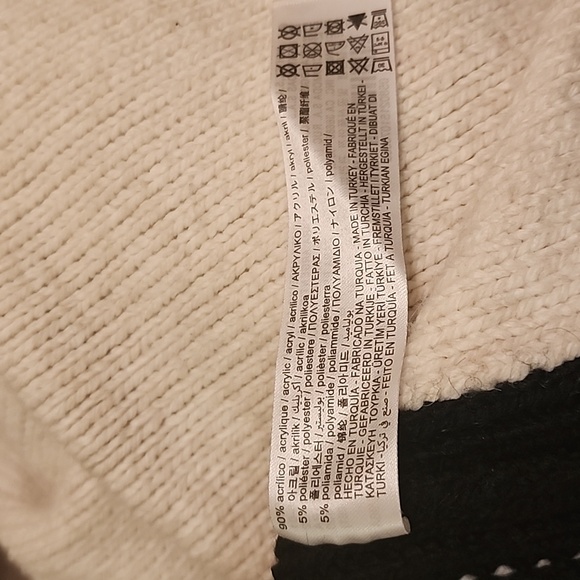 Zara Sleeveless Sweater Tunic - Picture 4 of 5